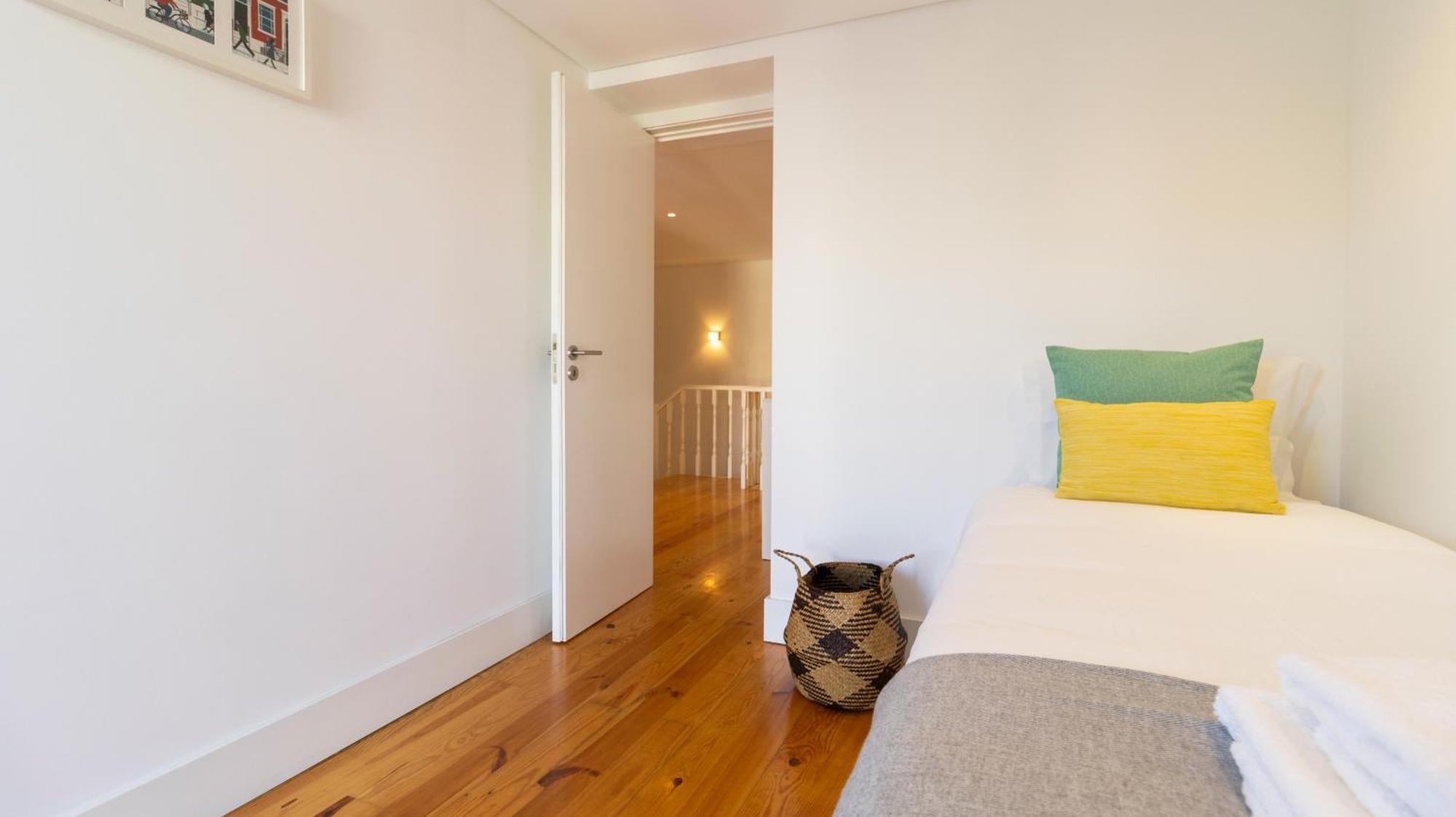 City Center Duplex W Patio By Lovelystay بورتو المظهر الخارجي الصورة